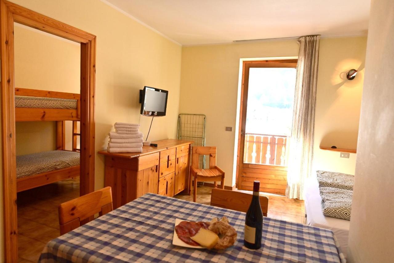 Residence Raethia Tra Bormio E Livigno Pradelle Zewnętrze zdjęcie