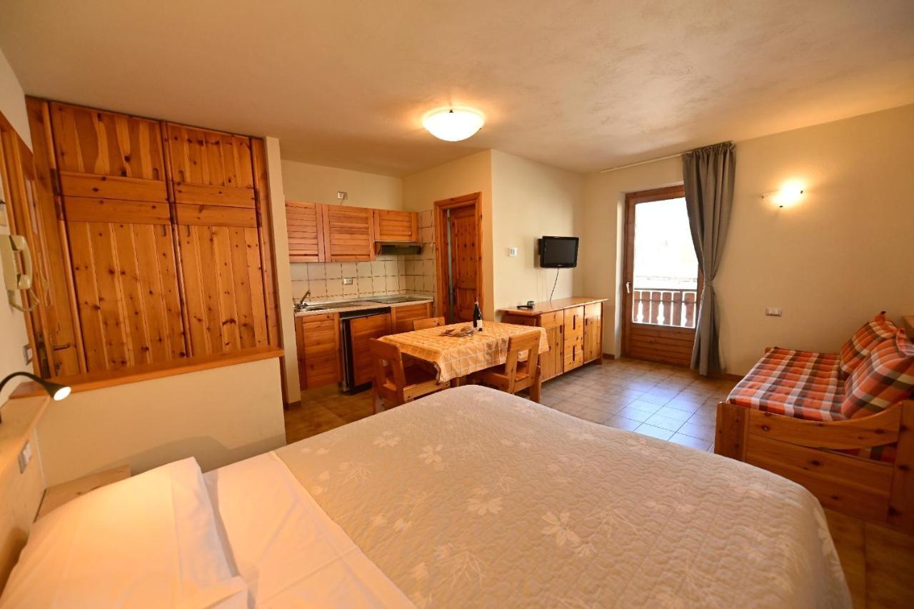 Residence Raethia Tra Bormio E Livigno Pradelle Zewnętrze zdjęcie