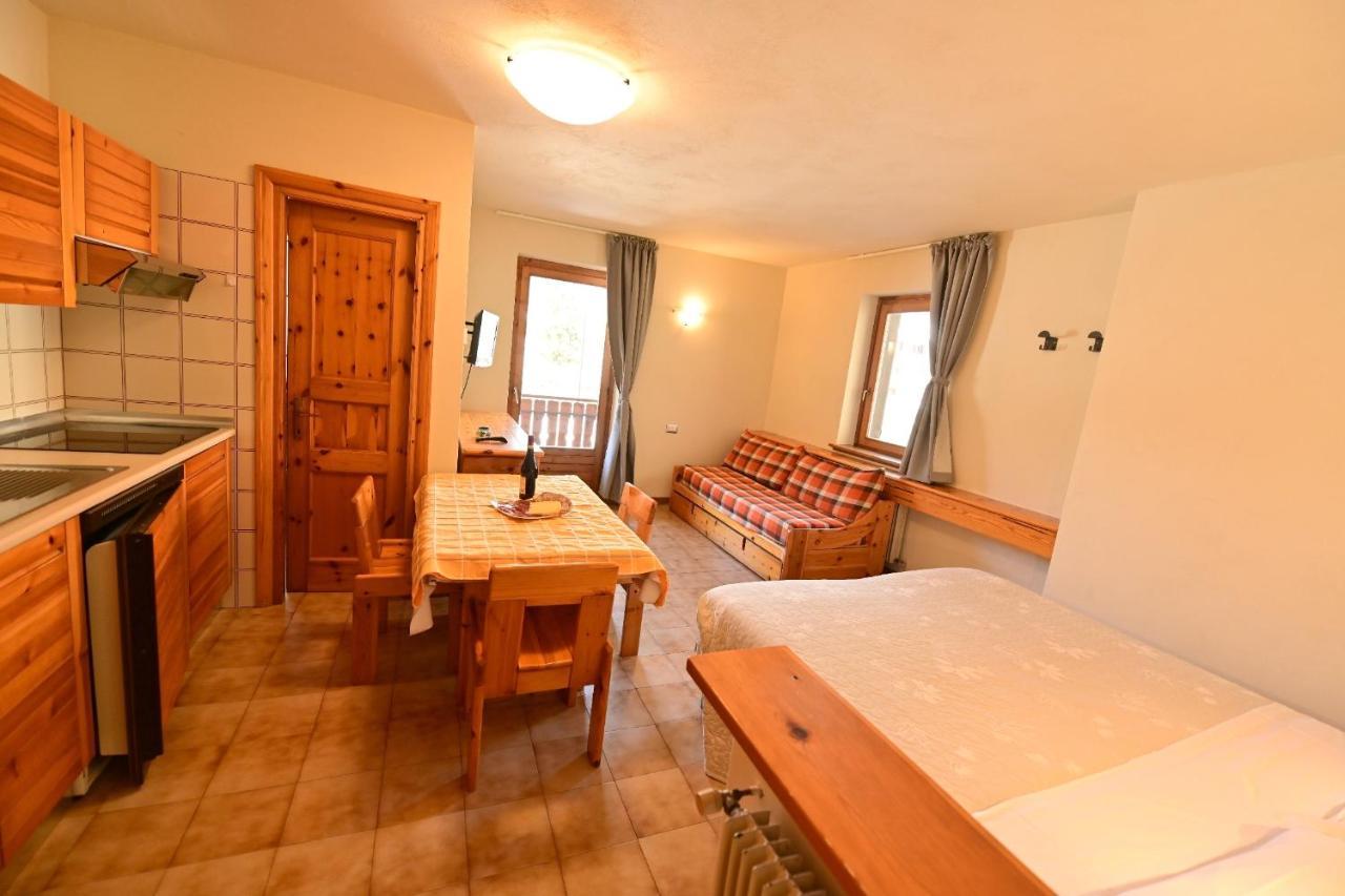 Residence Raethia Tra Bormio E Livigno Pradelle Zewnętrze zdjęcie