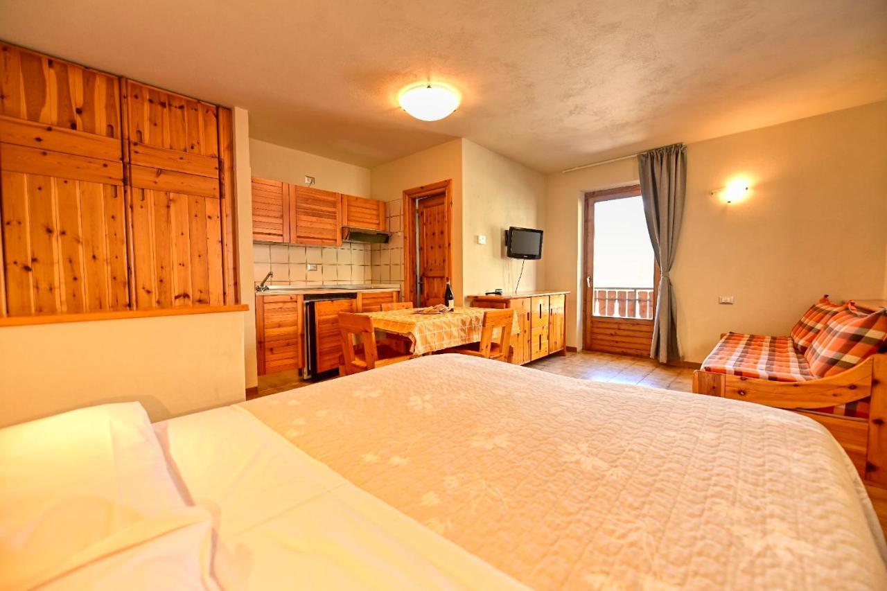 Residence Raethia Tra Bormio E Livigno Pradelle Zewnętrze zdjęcie