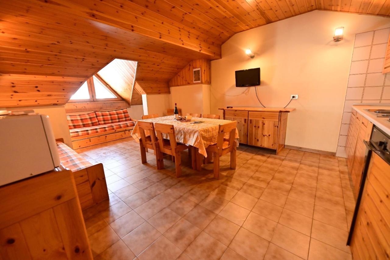 Residence Raethia Tra Bormio E Livigno Pradelle Zewnętrze zdjęcie