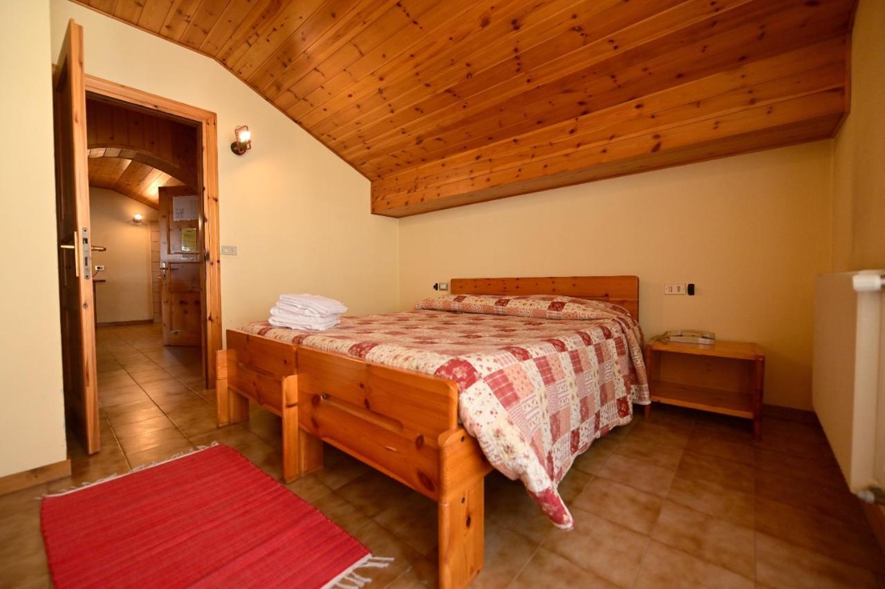 Residence Raethia Tra Bormio E Livigno Pradelle Zewnętrze zdjęcie