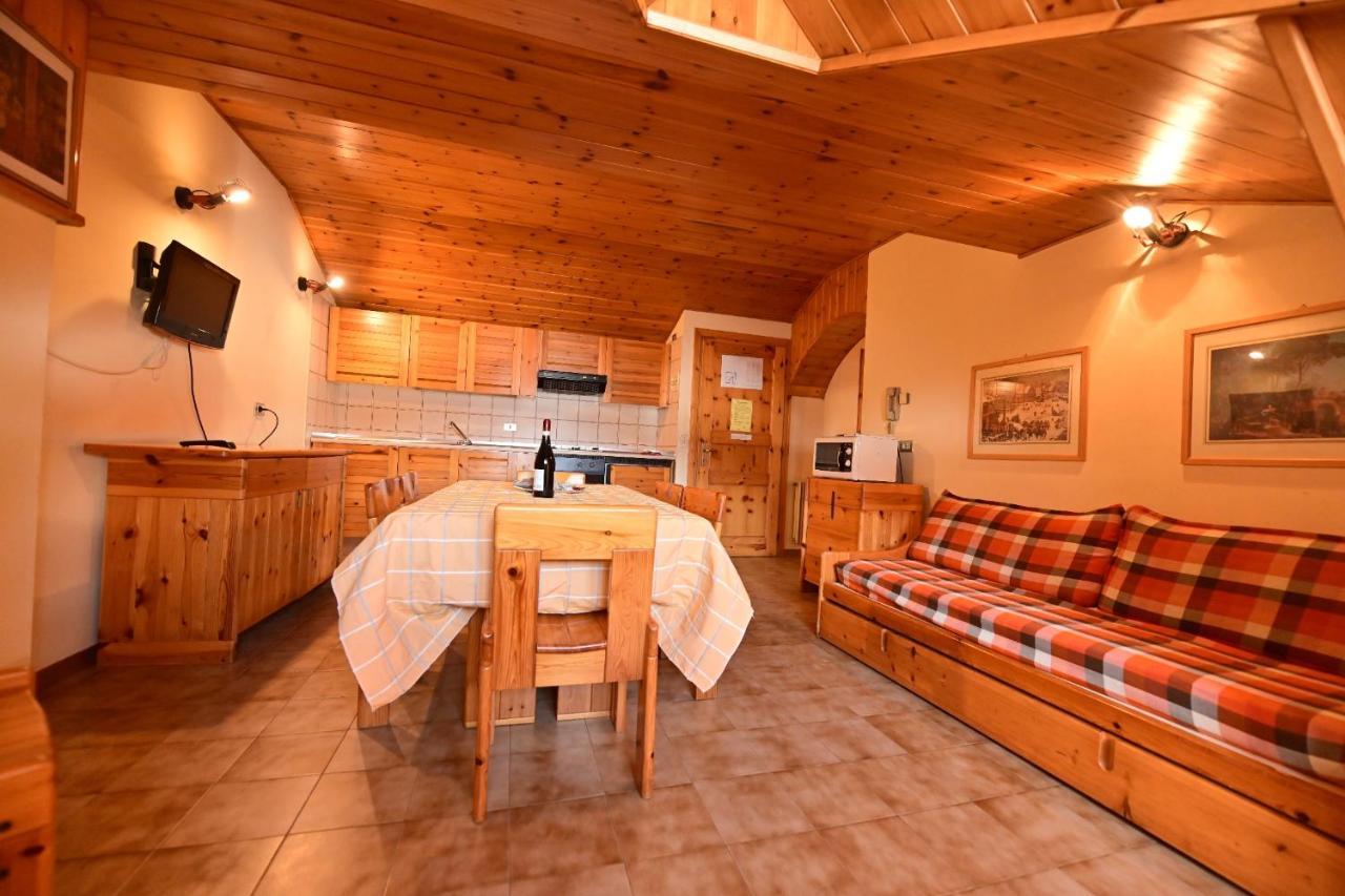 Residence Raethia Tra Bormio E Livigno Pradelle Zewnętrze zdjęcie