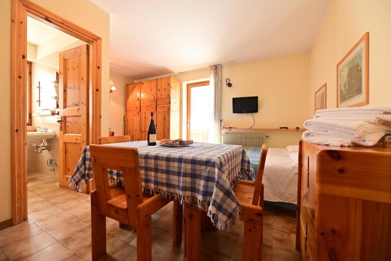 Residence Raethia Tra Bormio E Livigno Pradelle Zewnętrze zdjęcie