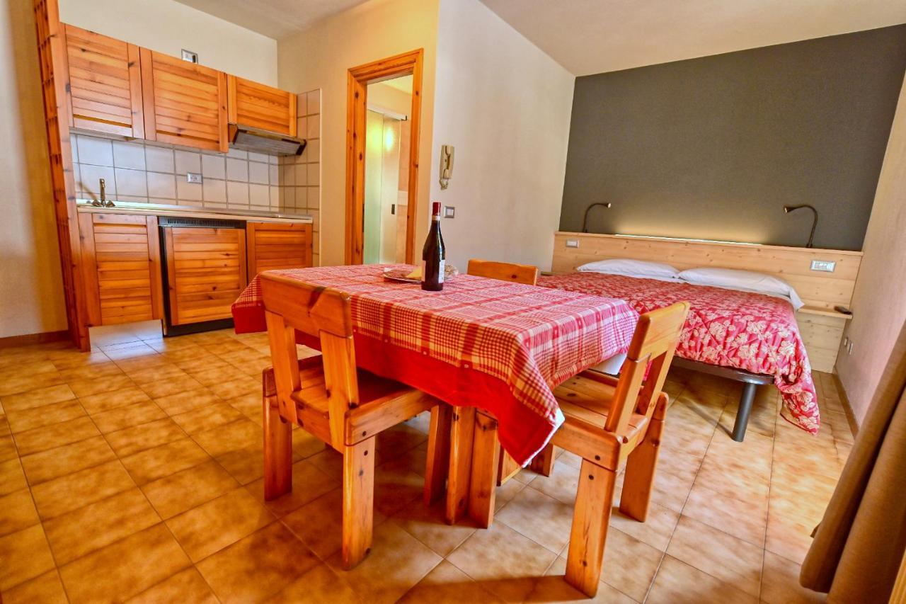 Residence Raethia Tra Bormio E Livigno Pradelle Zewnętrze zdjęcie