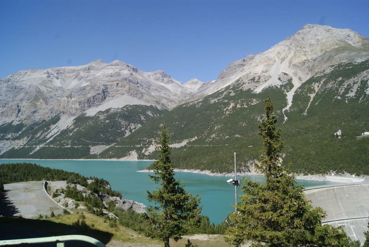 Residence Raethia Tra Bormio E Livigno Pradelle Zewnętrze zdjęcie