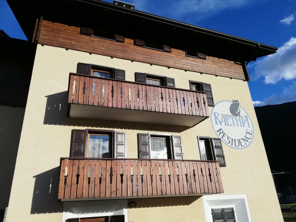 Residence Raethia Tra Bormio E Livigno Pradelle Zewnętrze zdjęcie