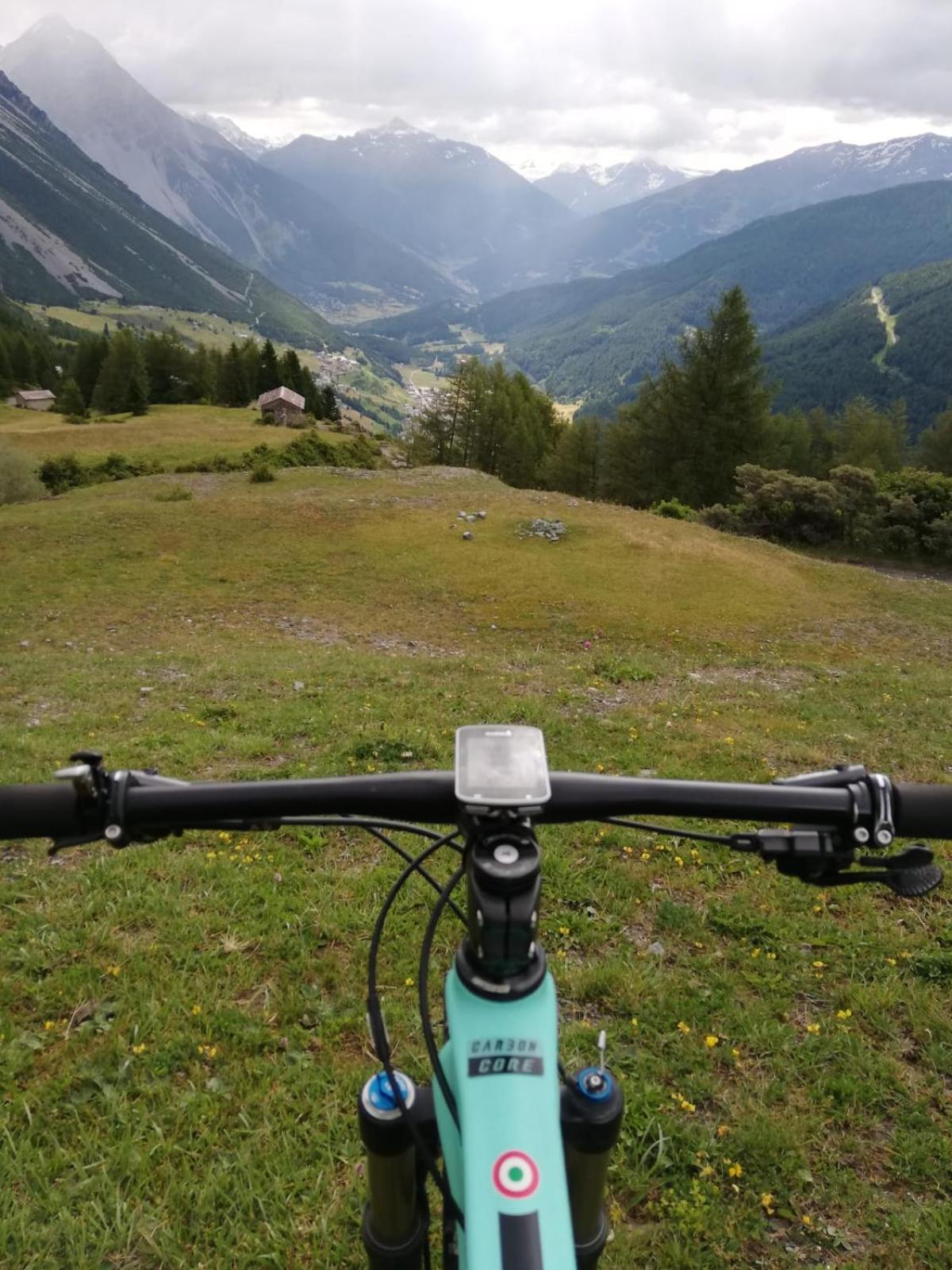 Residence Raethia Tra Bormio E Livigno Pradelle Zewnętrze zdjęcie