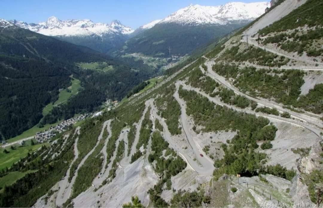 Residence Raethia Tra Bormio E Livigno Pradelle Zewnętrze zdjęcie